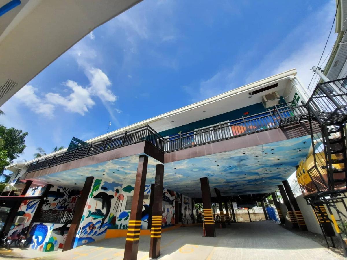 Pescadores Suites Moalboal Exterior photo
